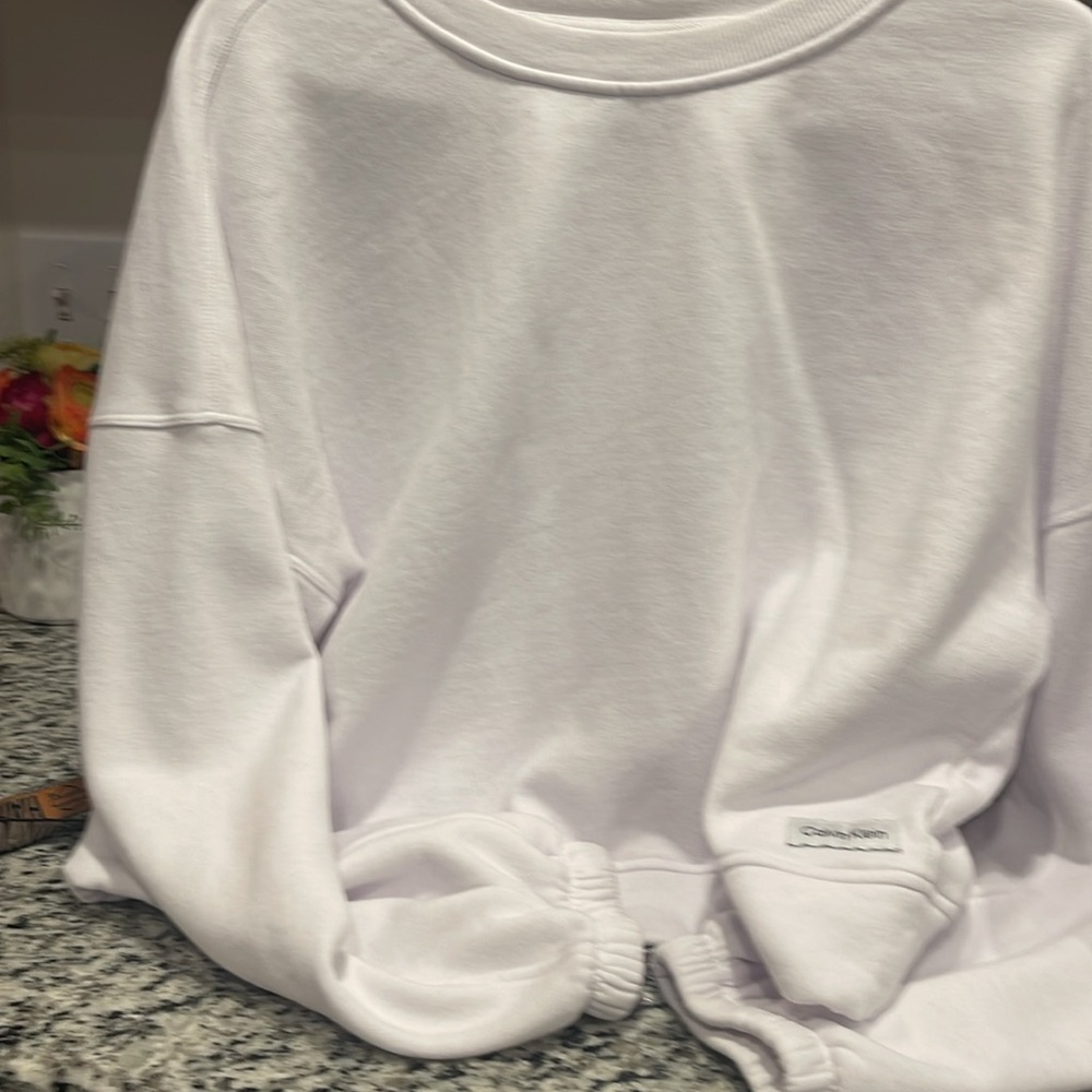 White Calvin Klein Lounge long sleeve shirt and matching drawstring pant - Picture 2 of 4
